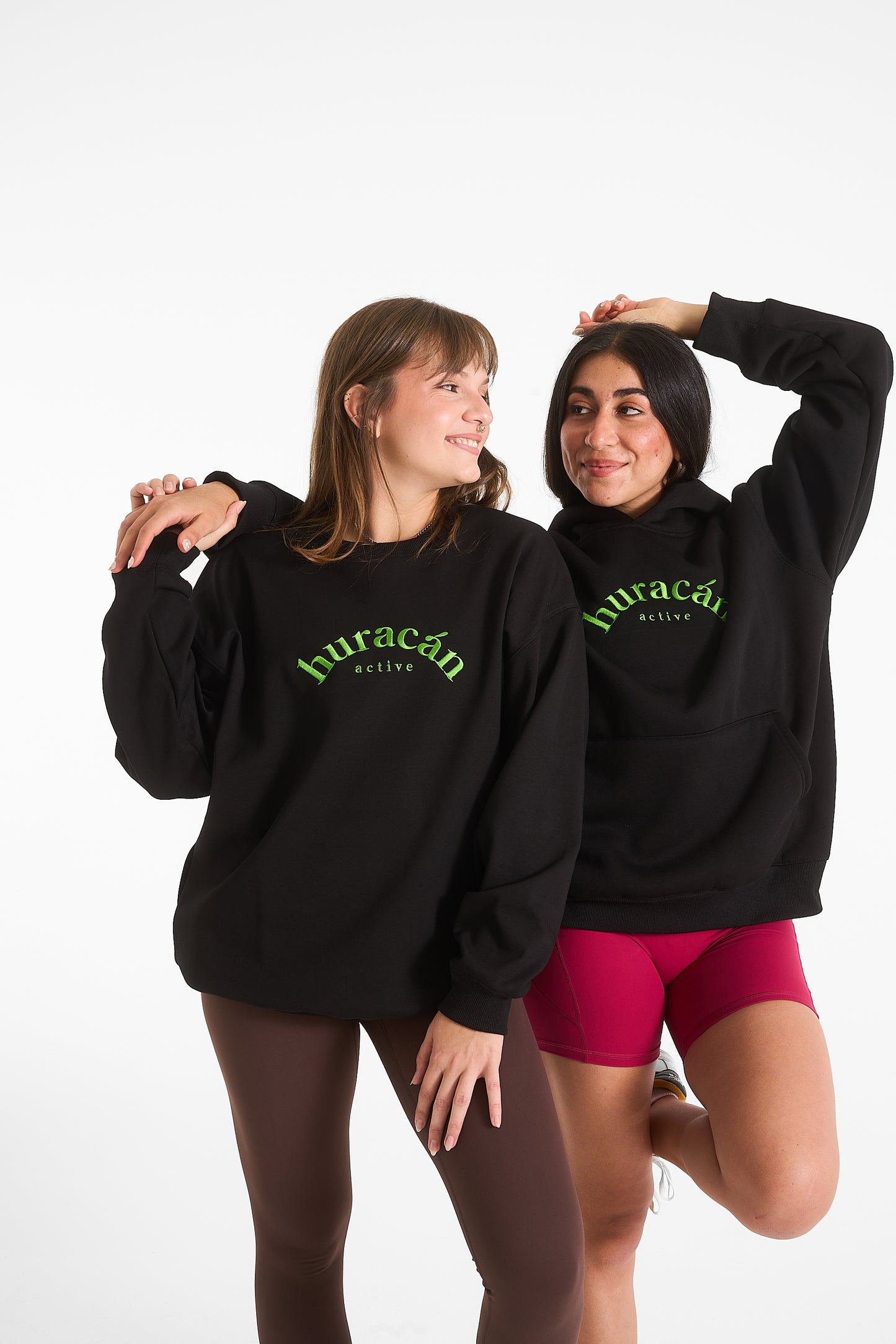 Crewneck Bordado Negro